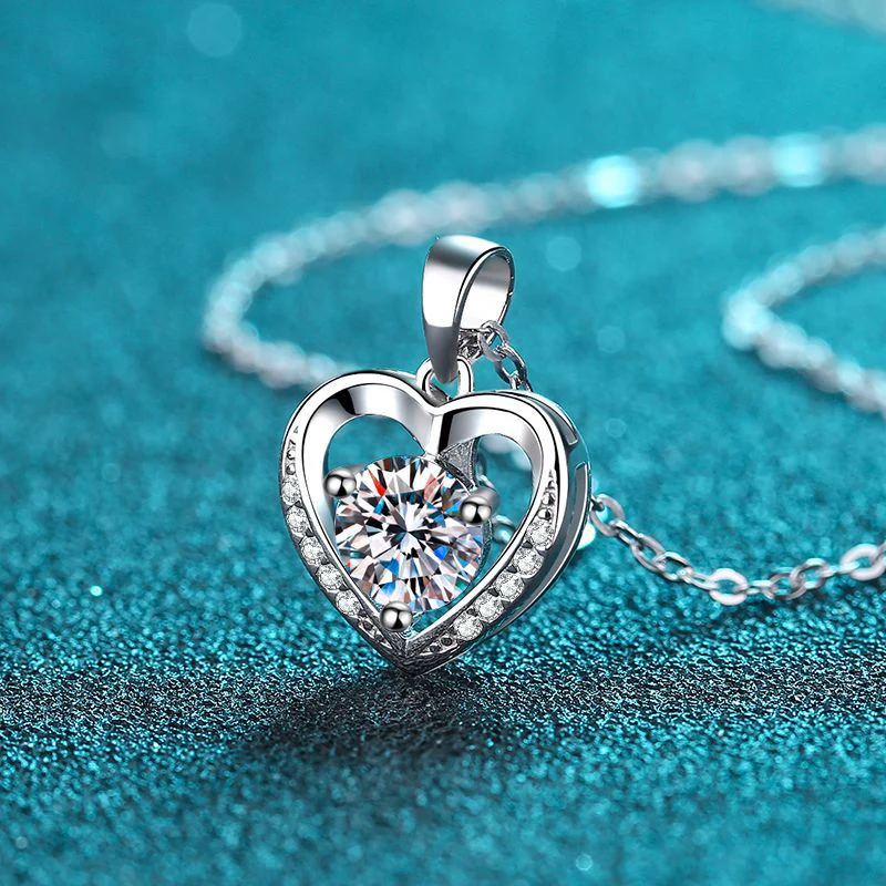 Zircon Heart Necklace - Image 3